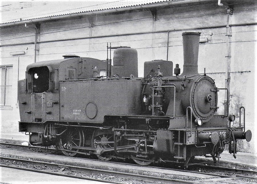 Locomotiva FS Gr.835 nel 1976
